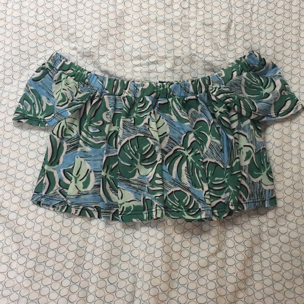 TOPSHOP Off The Shoulder Crop Top